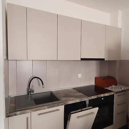 Hrast For Max 5 Persons 600m From The Beach Apartamento
