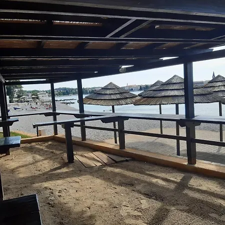 Apartamento Hrast For Max 5 Persons 600m From The Beach *